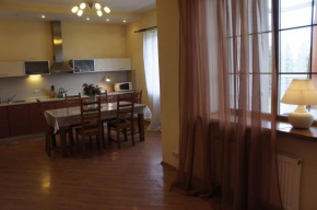 Country House on Baltiyskaya, Zhivotino